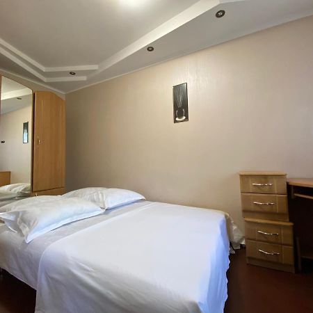 Comfy Apartment Most City Area Dnipro Ngoại thất bức ảnh