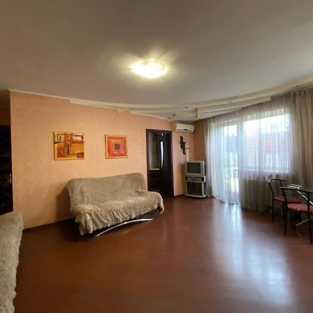 Comfy Apartment Most City Area Dnipro Ngoại thất bức ảnh